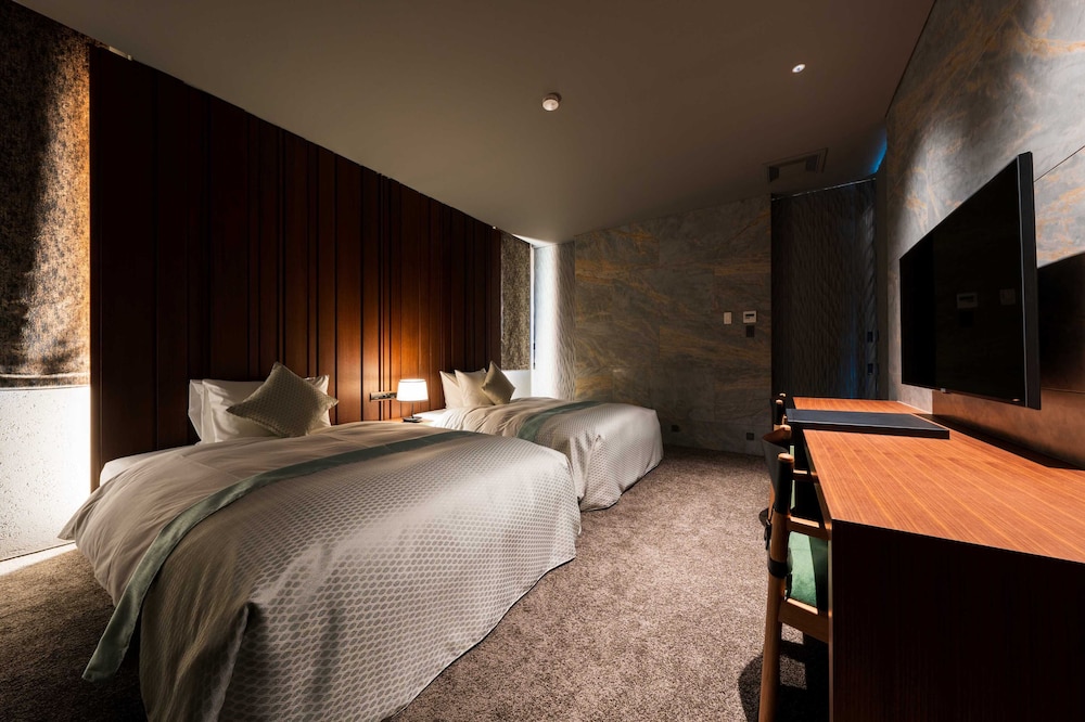 Byakuroku With Private Onsen/Personal Butler/Rickshaw/Massage/In Room Breakfast, Dinner/Non Smoking