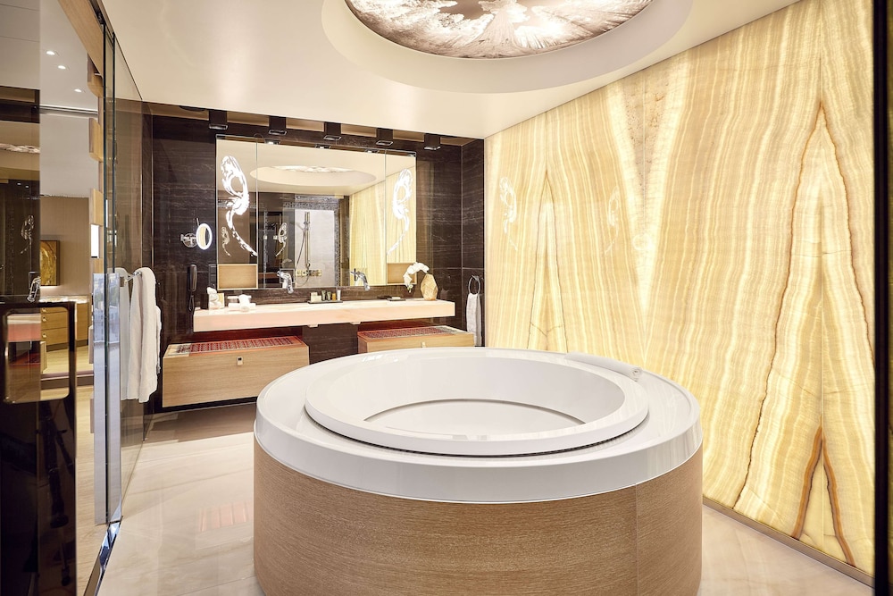 Presidential Suite photo 3