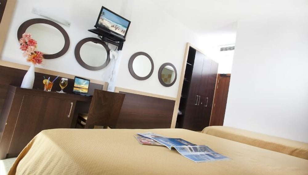 Design Quadruple Room photo 2