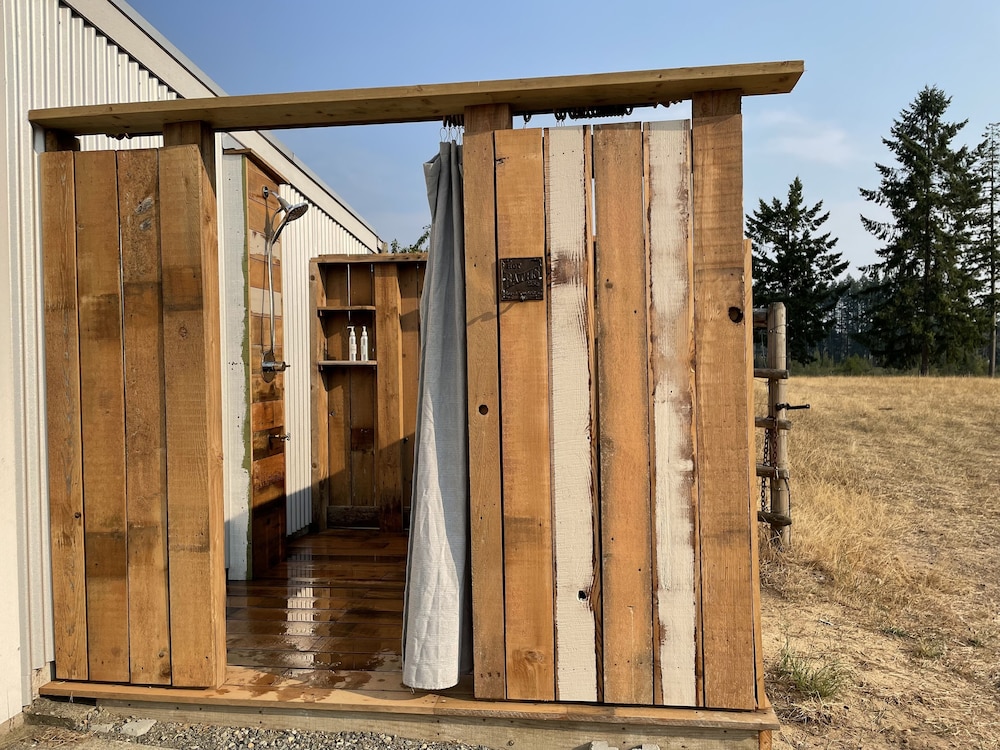 White Pine Glamping photo 2