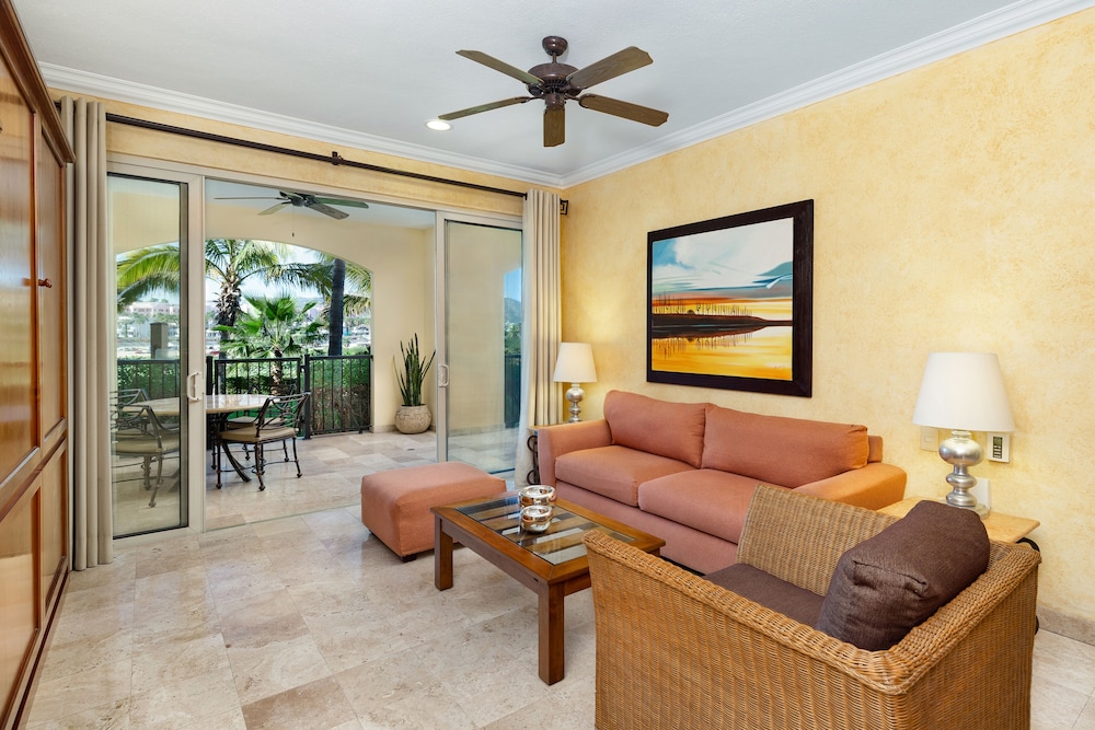 One Bedroom Suite - Photo 1
