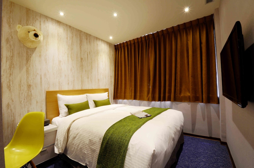 Deluxe Double Room, City View photo 3