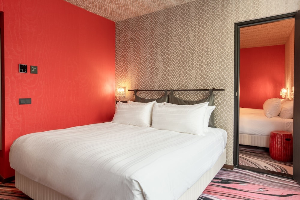 Design Room, 1 King Bed photo 3