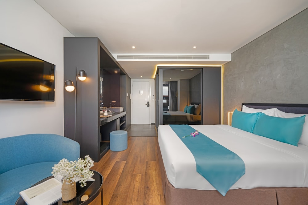 Premier Double Room with Sea View photo 3