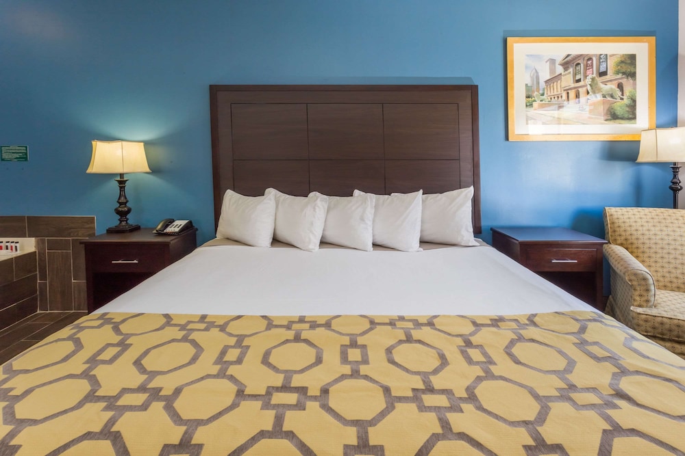 Room, 2 Queen Beds, Non Smoking - Photo 5