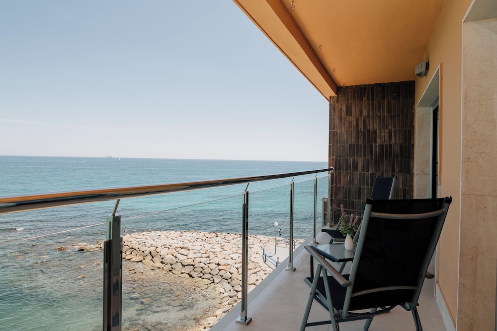 The Studio Sea View (2+1) - Photo 2