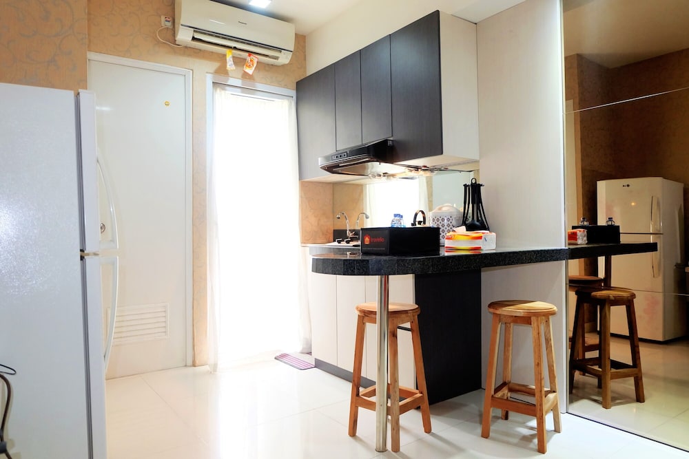 Room - Photo 6