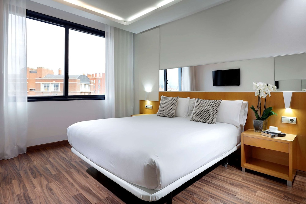 Suite, 1 Queen Bed