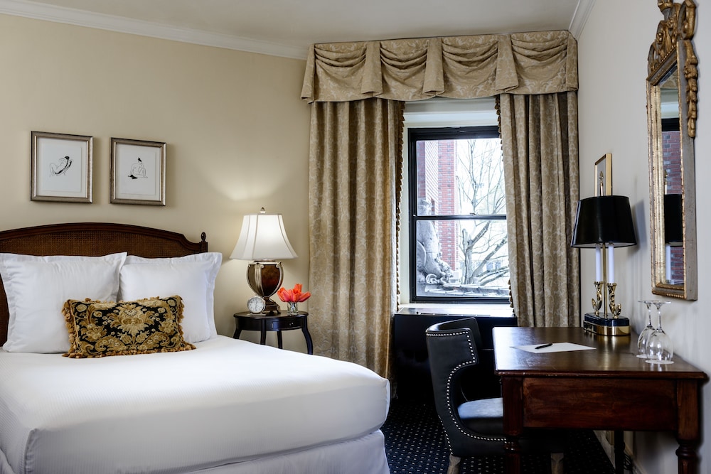Classic Room, 1 King Bed - Photo 1