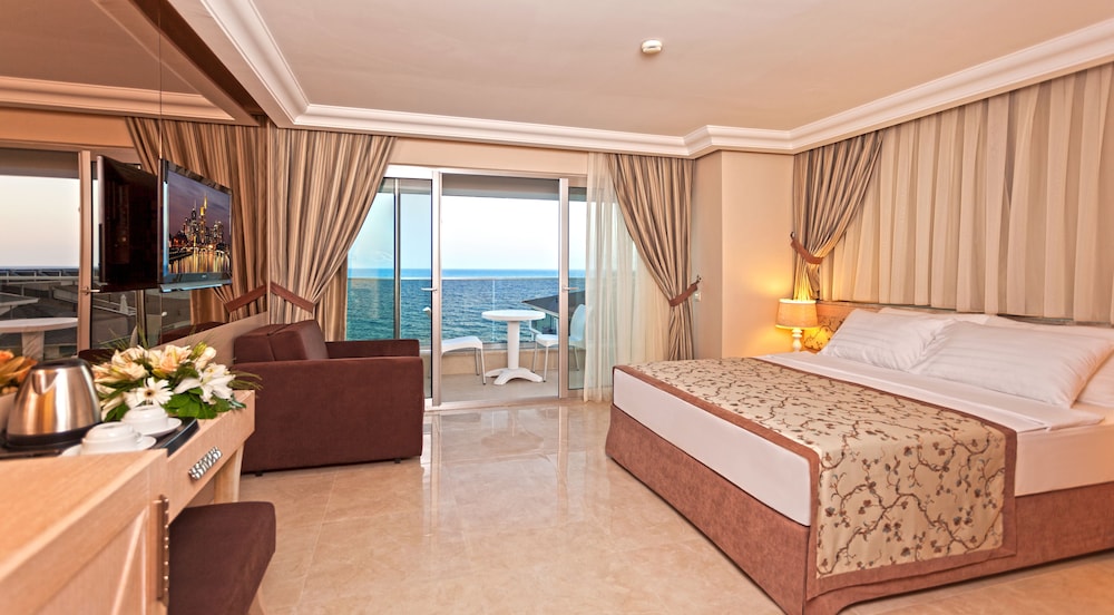 Xperian Executive Room