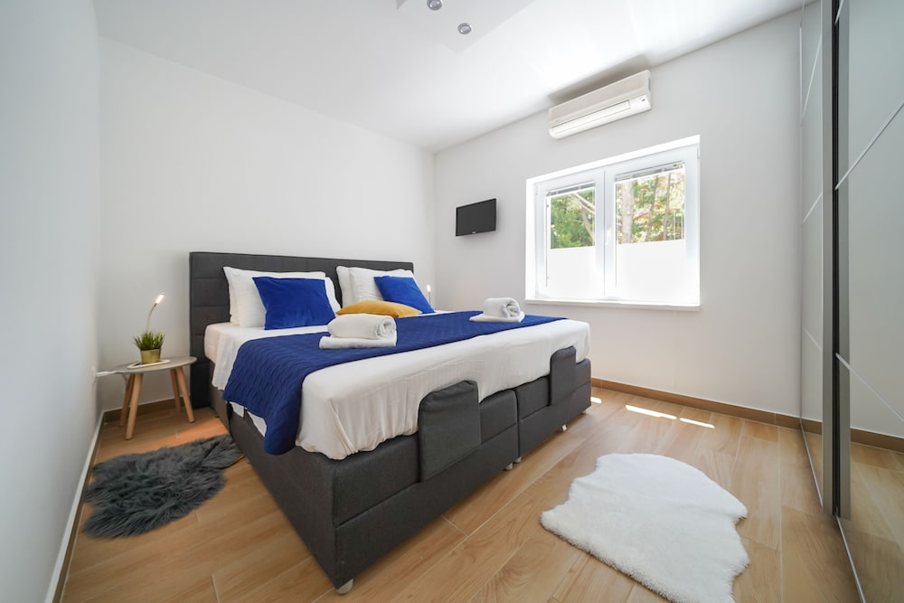 Premium Apartment photo 2