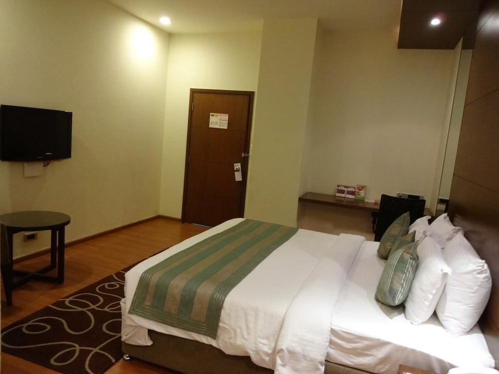 Premium Room - Photo 5
