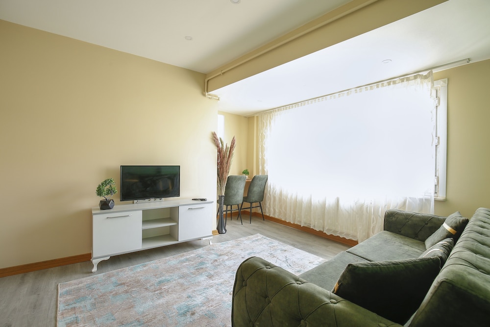 Condo, 1 Bedroom, Non Smoking, City View (Mkapi ArkaCephe 1+1 65m2 D7) photo 1