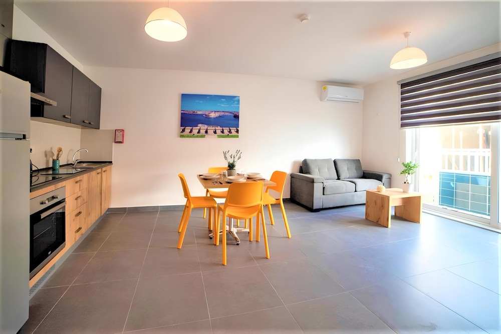 Comfort Apartment (6)