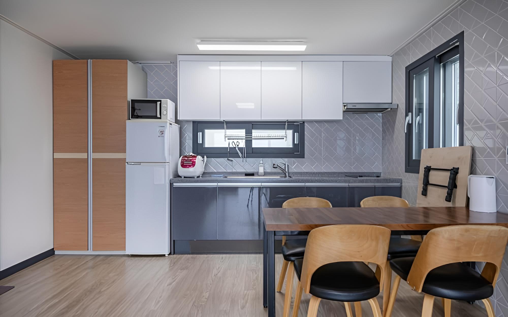 Room (Room 101 (Ocean View)) photo 2