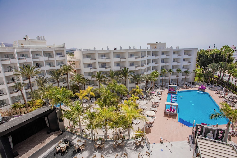 Classic Twin Room, Balcony, Pool View (1 Adult)