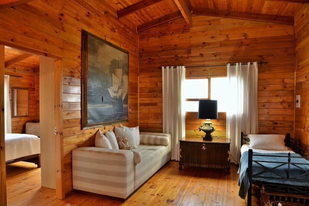 Cabin photo 2