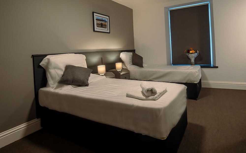 Classic Twin Room - Photo 4