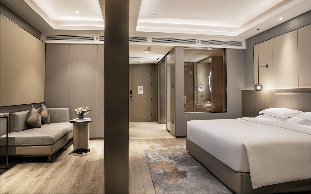 Junior Suite, 1 King Bed - Photo 14