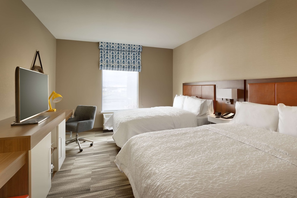 Room, 2 Queen Beds, Accessible, Refrigerator (Hearing) photo 2