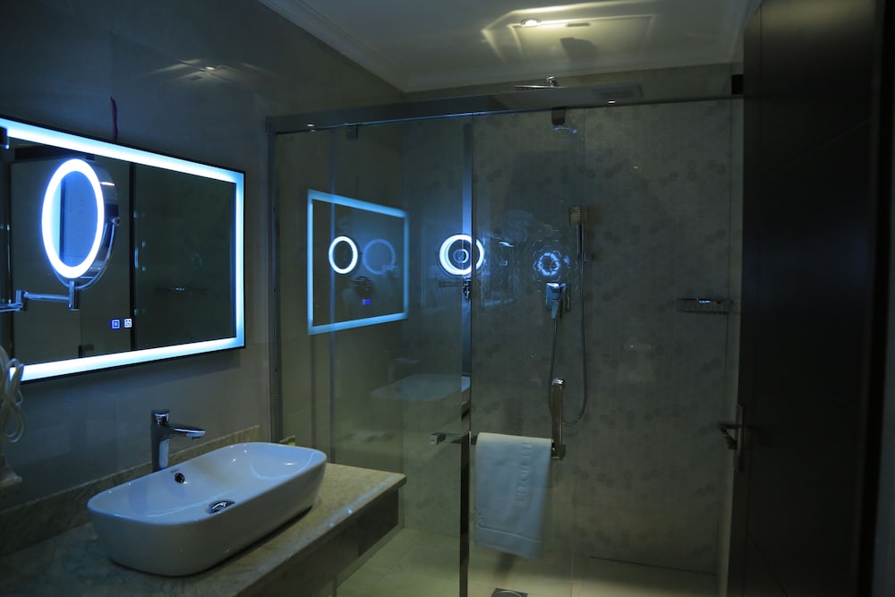 Standard Twin Room - Photo 5