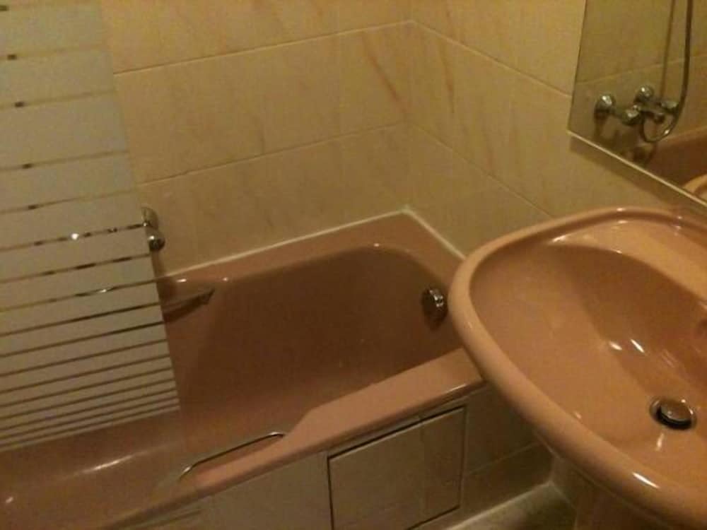 Standard Double Room, Bathtub, Garden View