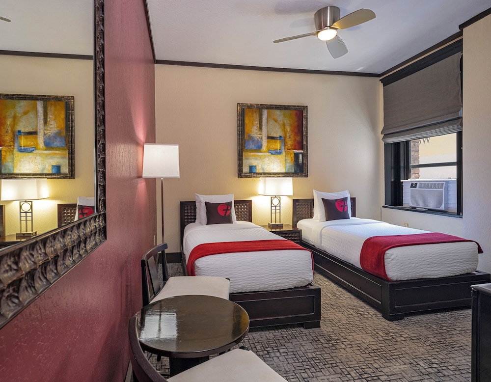 Classic Twin Room, 2 Twin Beds - Photo 1