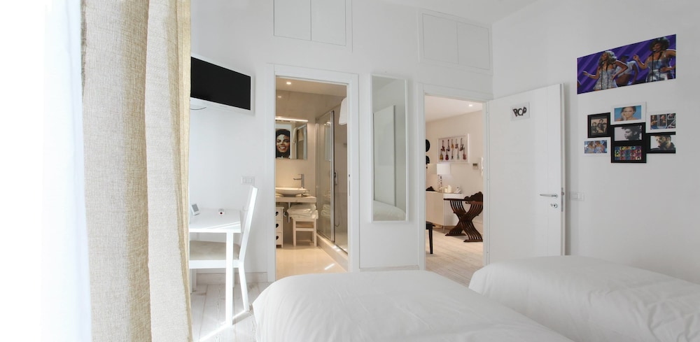 Design Room, 1 Bedroom, Private Bathroom photo 2