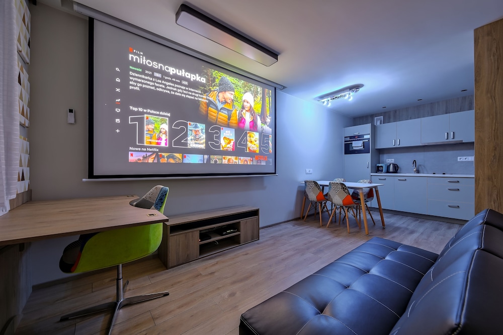 Premier Studio Suite photo 3