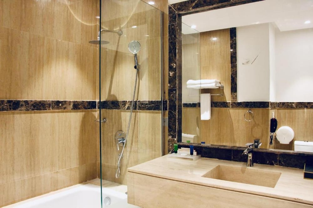 Executive Suite photo 3