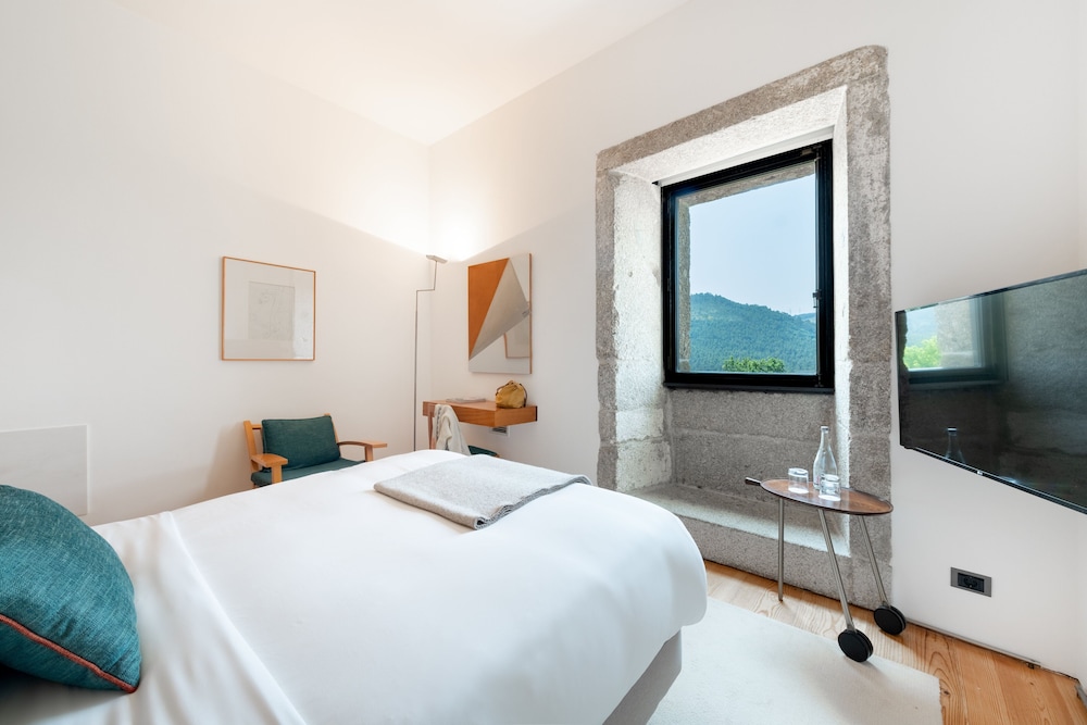 Family Double or Twin Room - Photo 6