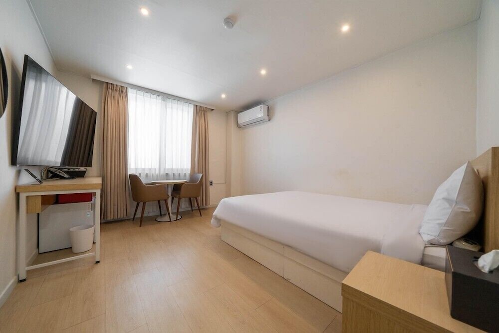 Standard Double Room - Photo 1