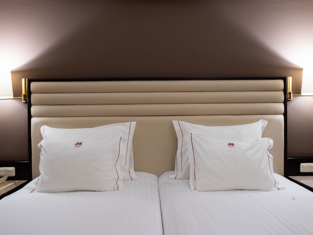 Double Room - Photo 6