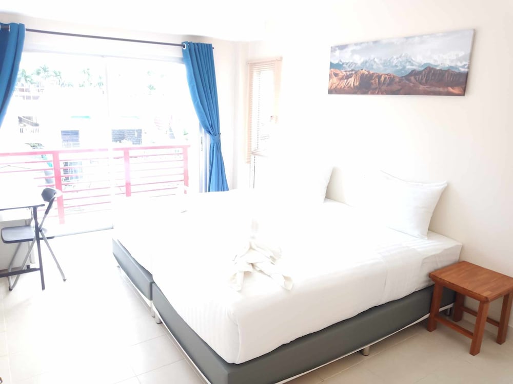 Deluxe Double Room photo 3