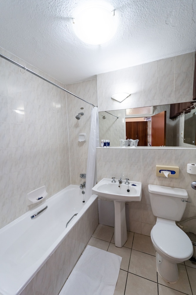 Superior Double Room, 2 Double Beds, Refrigerator, Sea View photo 3
