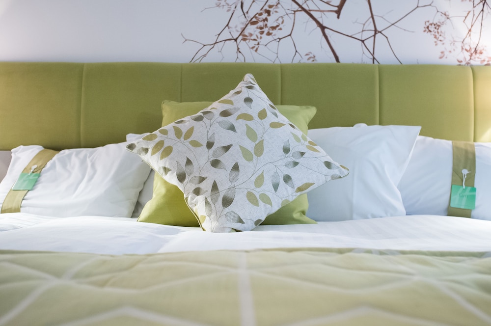 Standard Room, 1 King Bed (Mini Fridge) - Photo 3