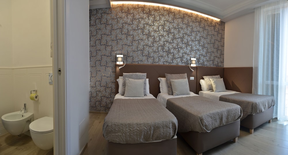 Triple Room photo 2