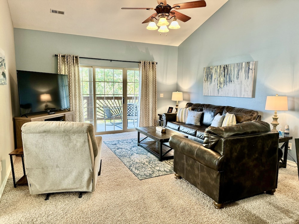 Condo, 3 Bedrooms photo 3