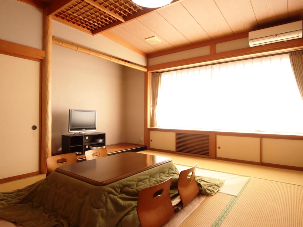 Japanese Style Room For 5 Guests, Non-Smoking photo 1