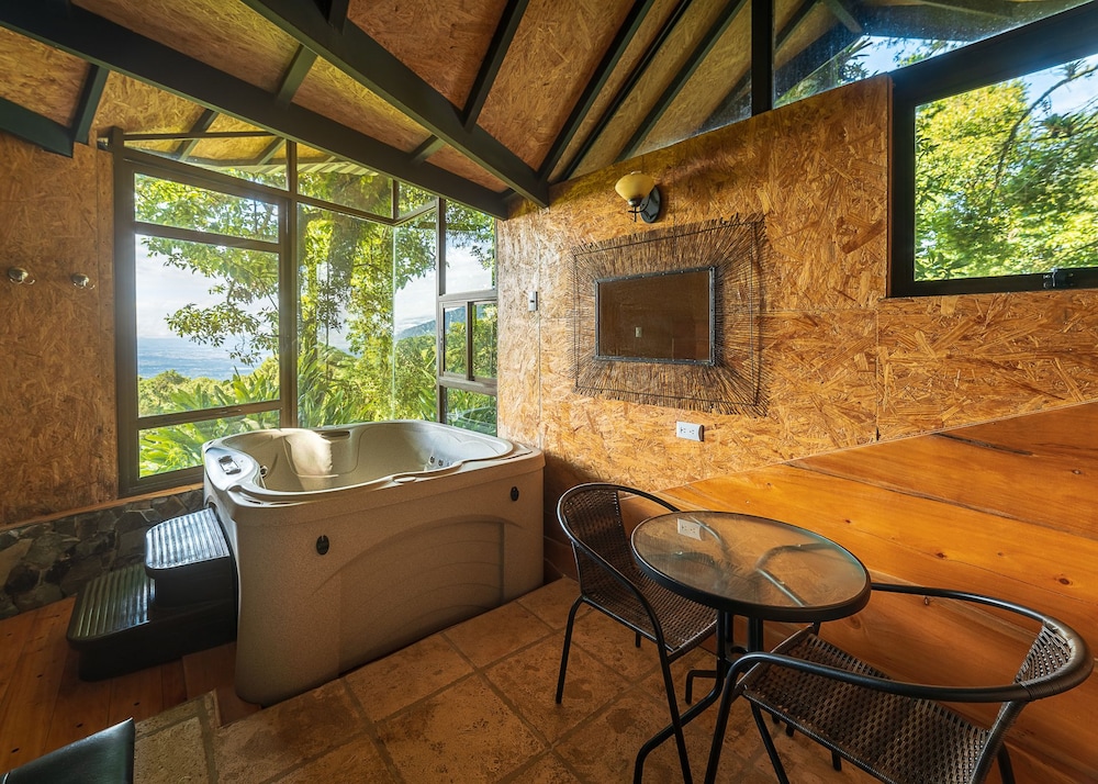 Chalet, Jetted Tub photo 3