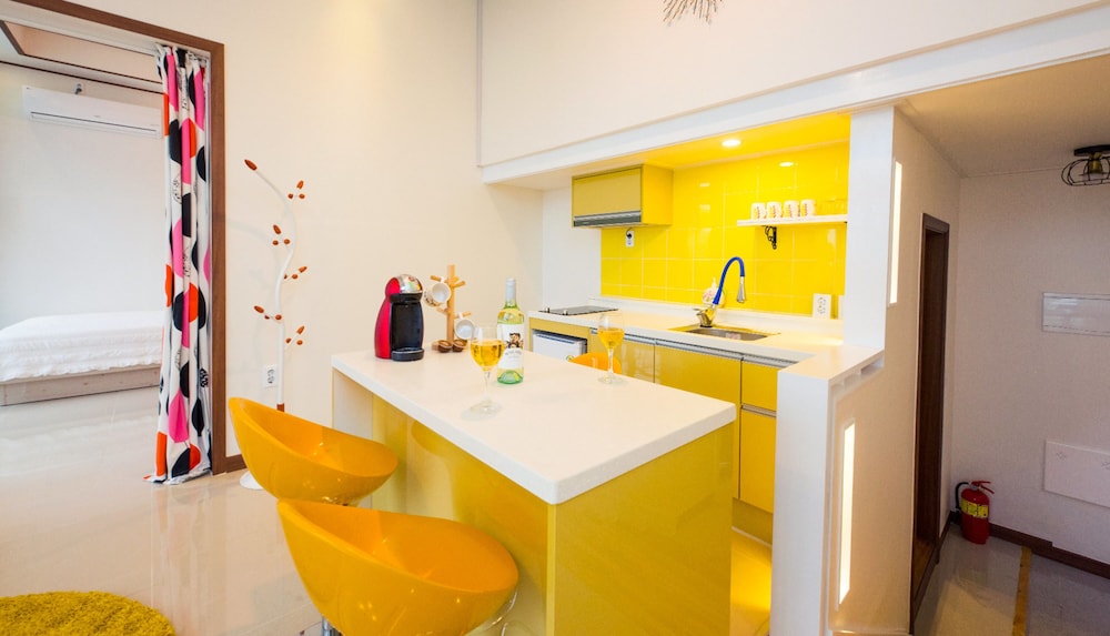 Yellow photo 3