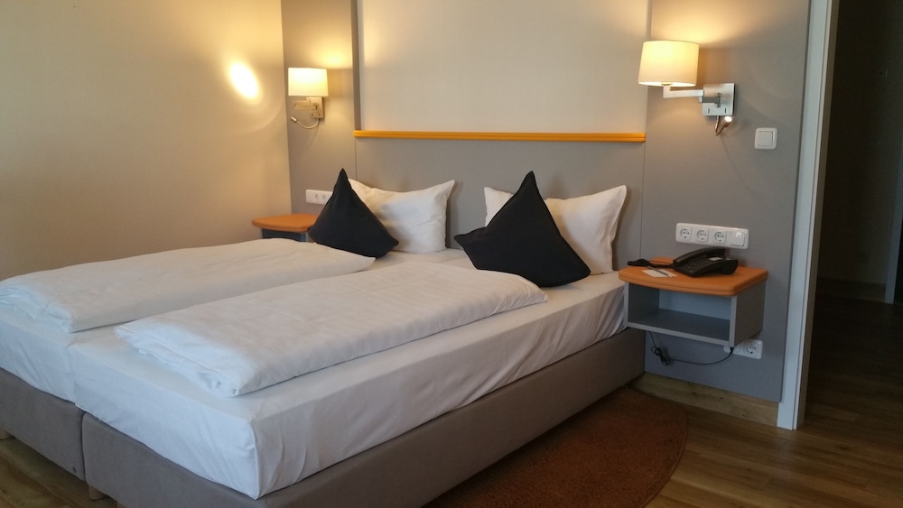 Double Room - Photo 3