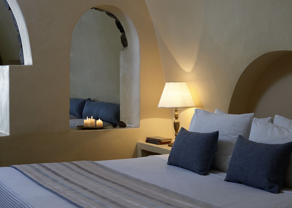Canava Suite (shared jetted tub) Garden View