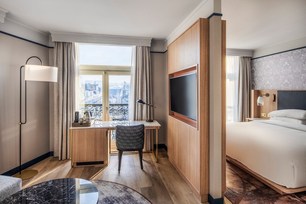 Junior Suite, 1 King Bed