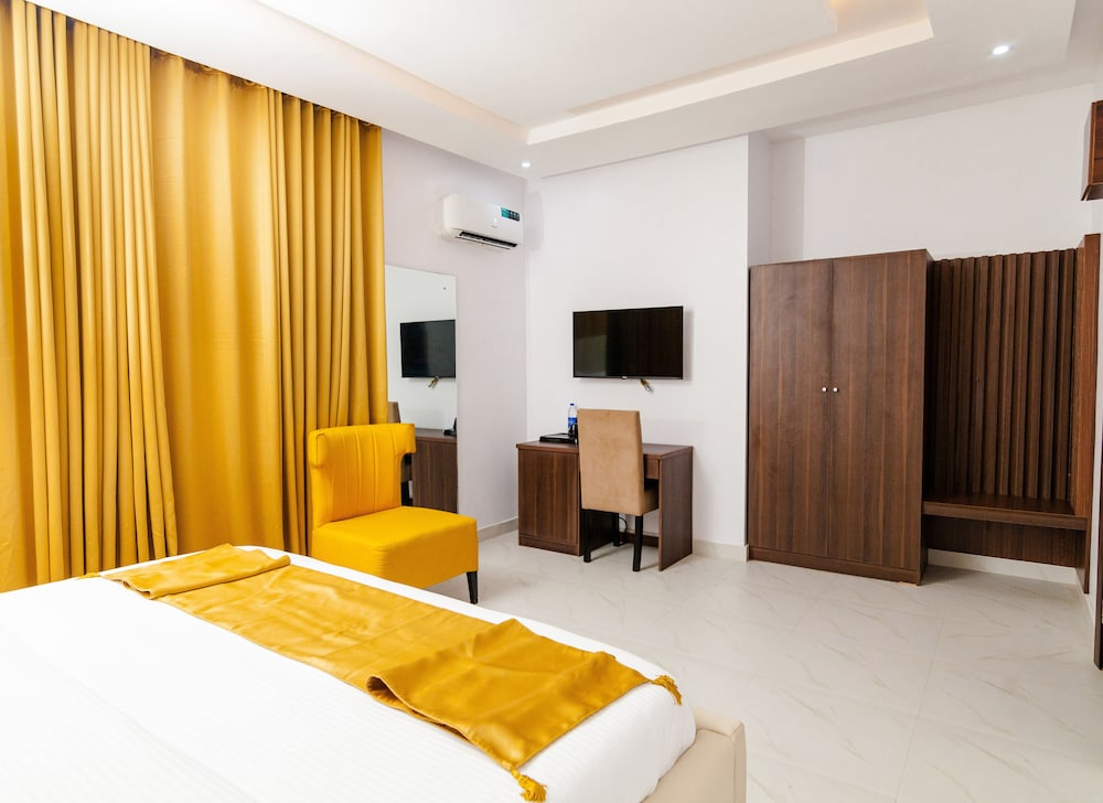 Deluxe Room - Photo 7