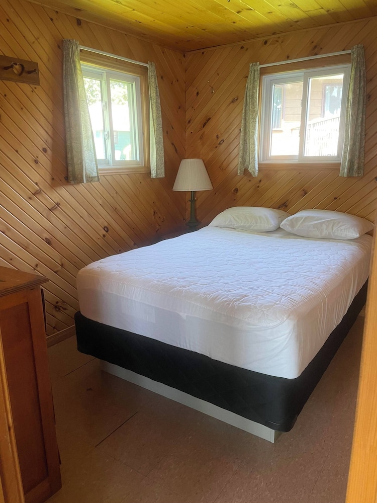 Standard Cottage, 2 Bedrooms, Lake View photo 3