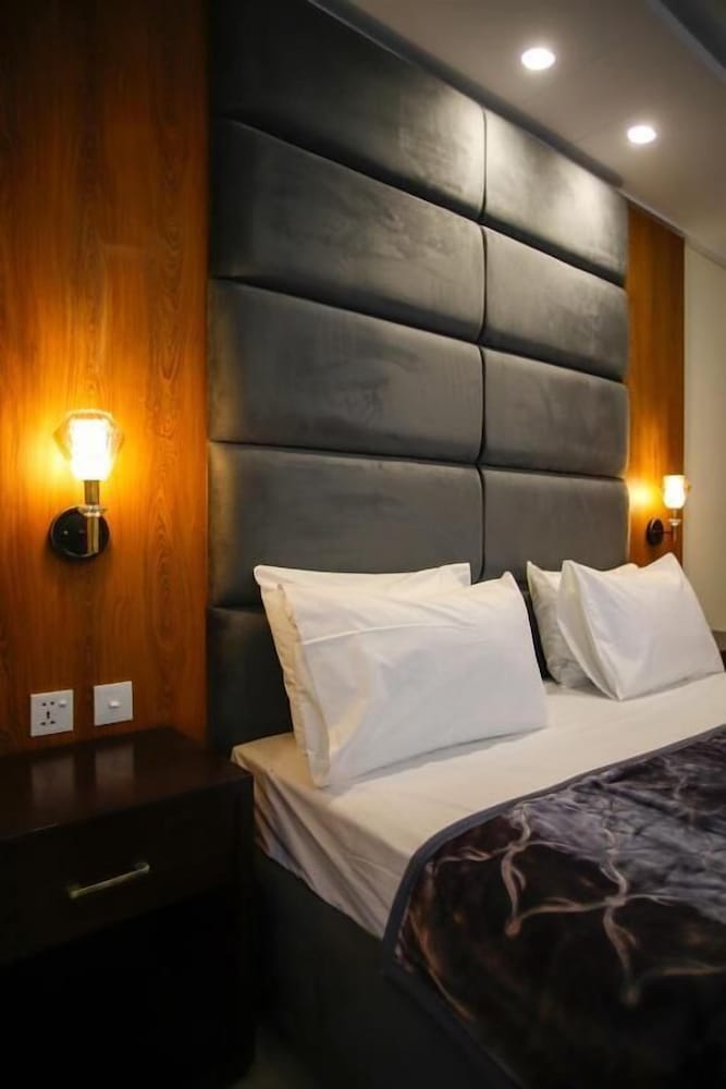 Deluxe Double Room photo 2