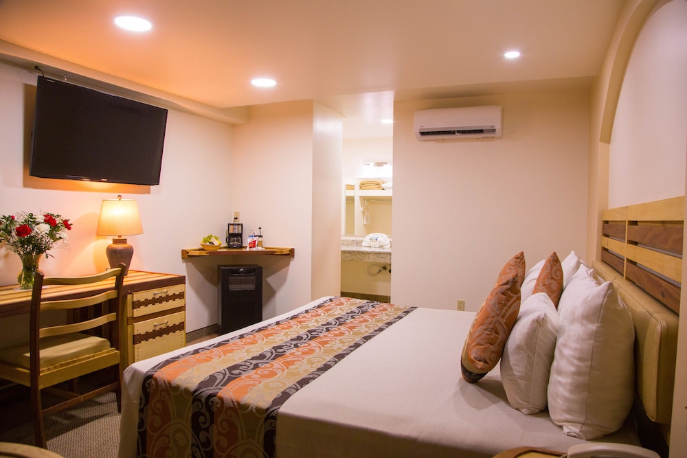 Deluxe Villa, 1 King Bed - Photo 6