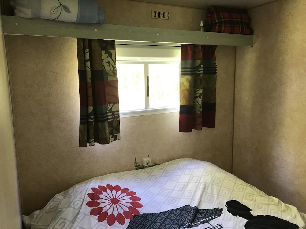 Basic Mobile Home photo 1