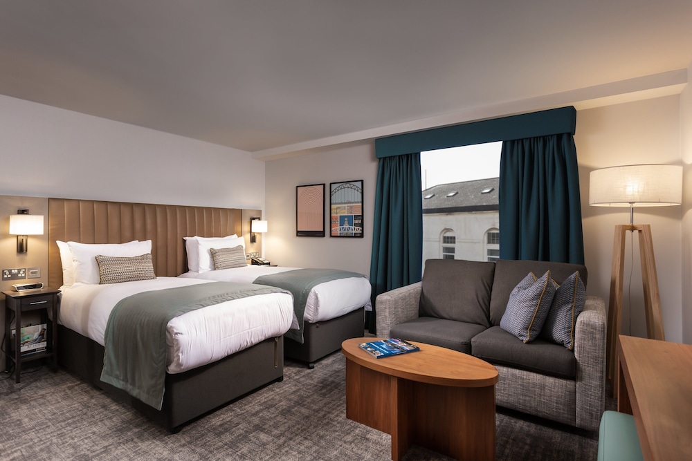 Studio Suite, 2 Twin Beds, Kitchenette - Photo 2